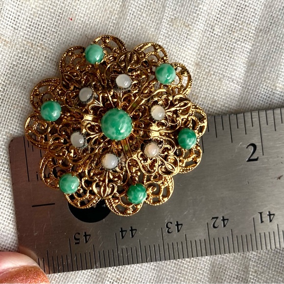 Vintage 1940s Filigree Flower Brooch w/ Peking Glass Cabochons - Picture 6 of 7